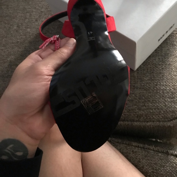 GCDS brand new size 11 but runs 2 size downs - Picture 15 of 15